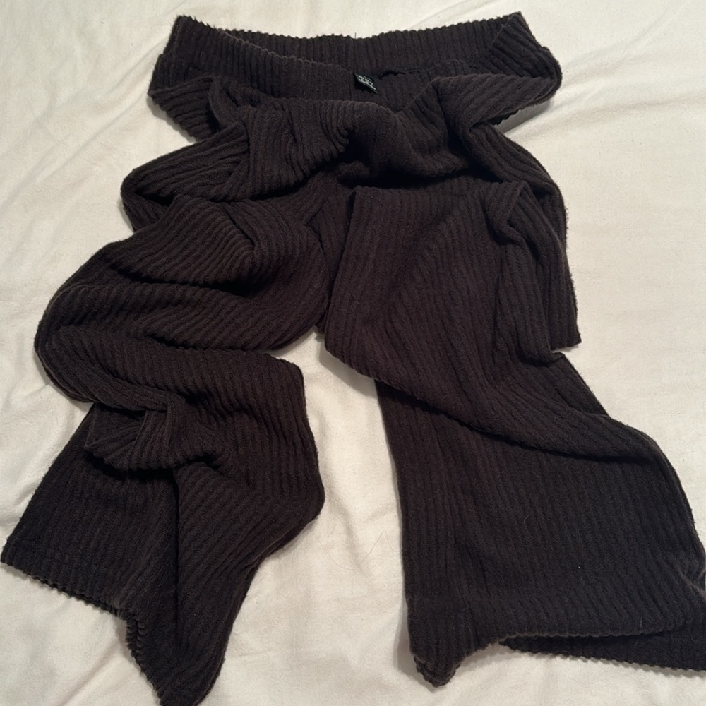 Black Ribbed Soft Flair Pants - Picture 2 of 2